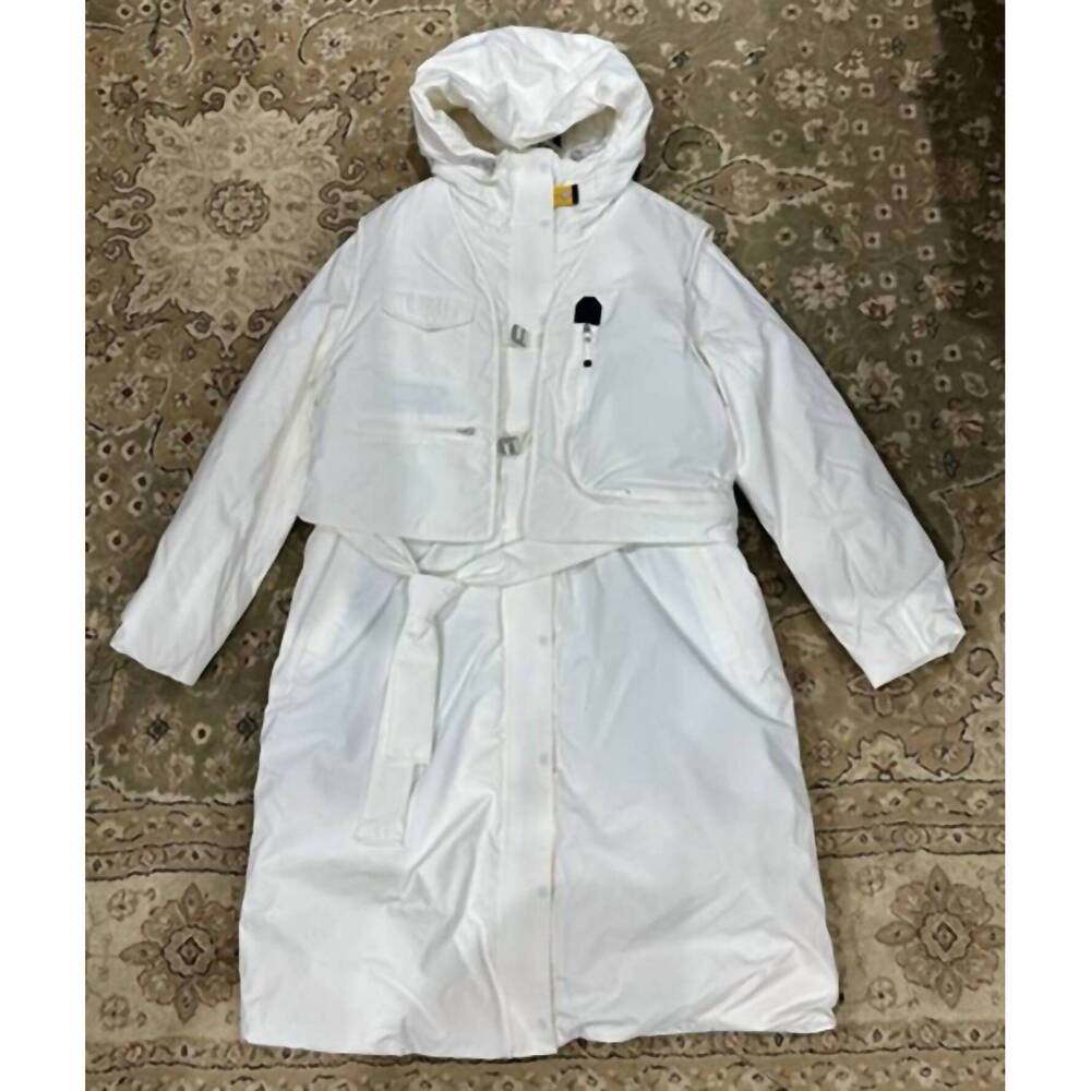 NEW PARAJUMPERS women's duffle parka coat in white